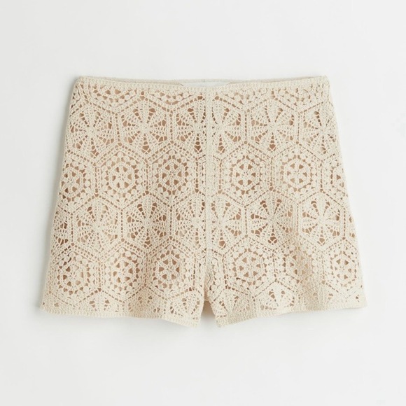 H&M Pants - H&M Cream Crochet Knit High‎ Rise Shorts Womens Small